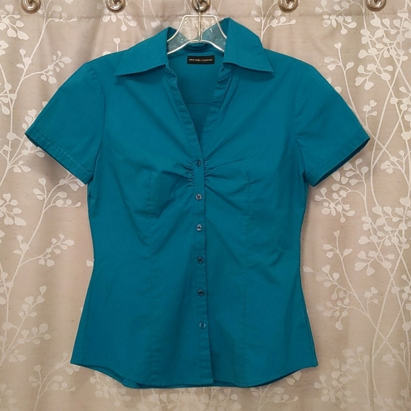 NY&Co. Gathered Button Down Dress Top - Picture 7 of 8